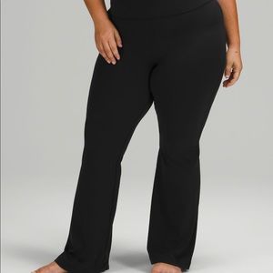 Groove super high rise flared pant